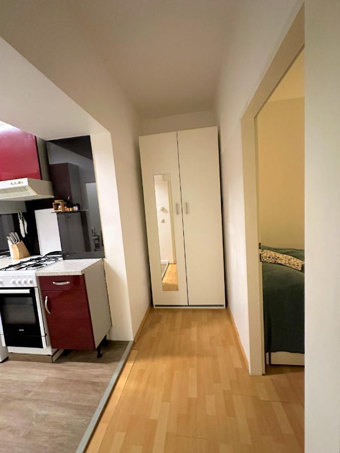 Apartmán Cosy & Quiet In 17Th District Vídeň Exteriér fotografie