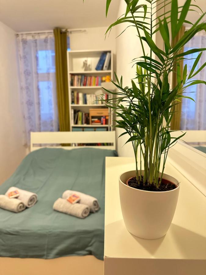 Apartmán Cosy & Quiet In 17Th District Vídeň Exteriér fotografie
