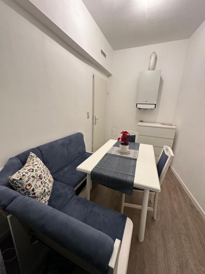 Apartmán Cosy & Quiet In 17Th District Vídeň Exteriér fotografie